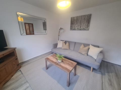 Living Room / Lounge