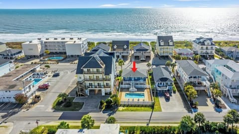 Shore Beats The Heat when you vacation this close to the ocean.