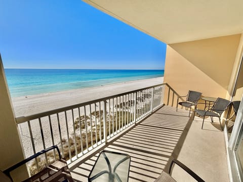 Large balcony overlooking the Gulf