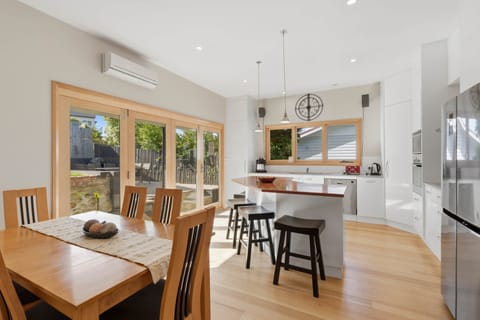 PoetsRoadRetreatsTasmaniaDec2025 29