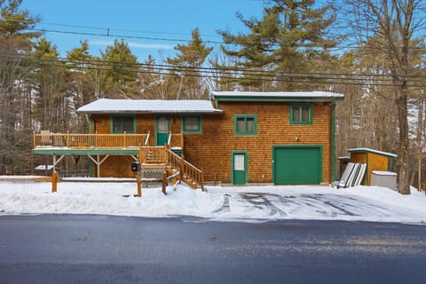 Cozy New Hampshire cabin near Gunstock Mountain and Lake Winnipesaukee, tucked into the heart of the Lakes Region.