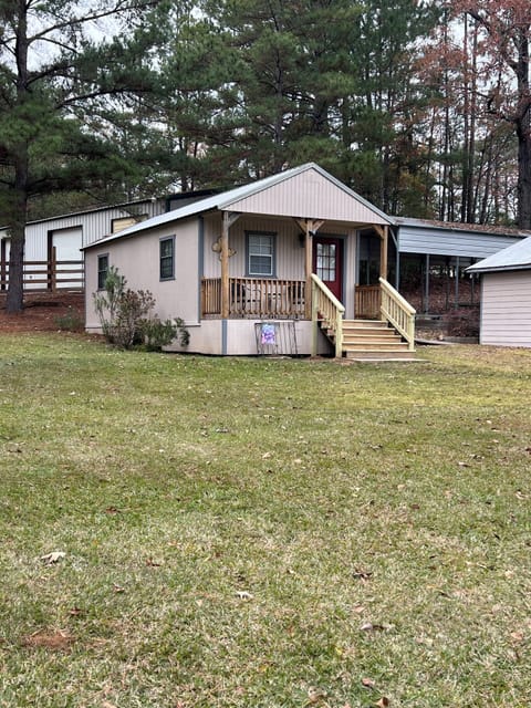 Cabin with parking area


