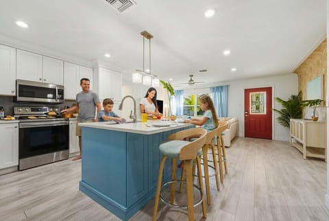 Whip up a gourmet meal or just a quick snack—this kitchen is ready for all your culinary adventures (or lazy coffee mornings).