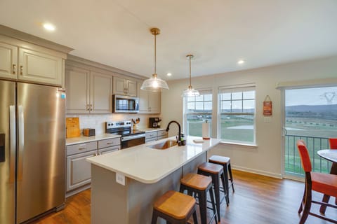 Kitchen | Main Floor