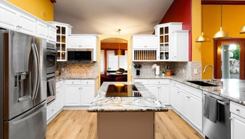 Spacious & Modern – Enjoy a well-equipped kitchen with premium appliances and ample cabinetry for all your cooking needs.