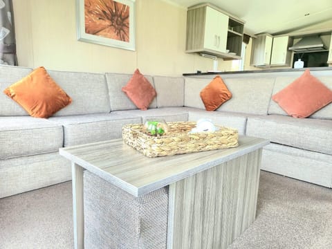 Enjoy family breaks at Cherrytree Norfolk this year.