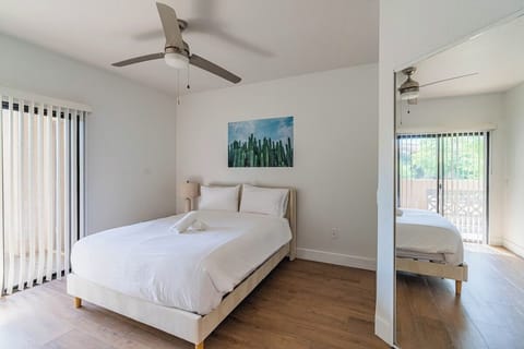 2BD2BA Resort Style w/ Gym, Pool Apartment in Tempe