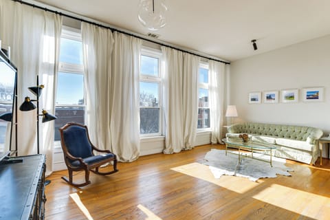 Chicago Vacation Rental | 2BR | 1BA | Stairs to Enter | 1,200 Sq Ft