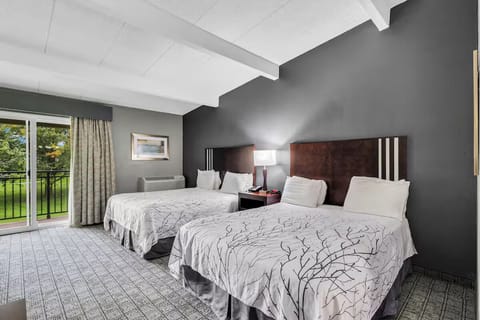 Bedroom. Interior and views may vary based on location and availability.