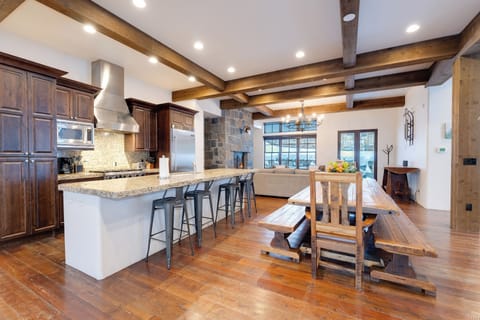 Chef’s kitchen with Viking appliances