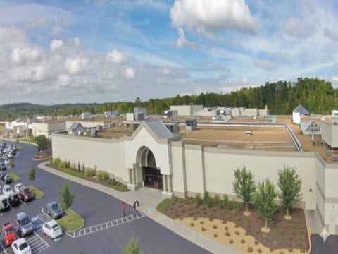 Bradley Square Mall - 1.31 miles from the property