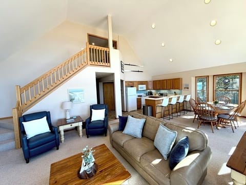 Living room / kitchen