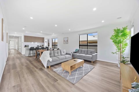 Open plan living, dining and kitchen area