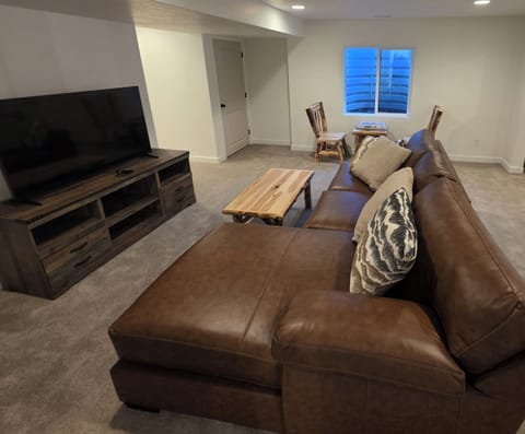 Basement bunk room sleeps 9 kids 😊