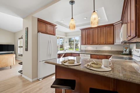 Start your day with coffee or brunch in style