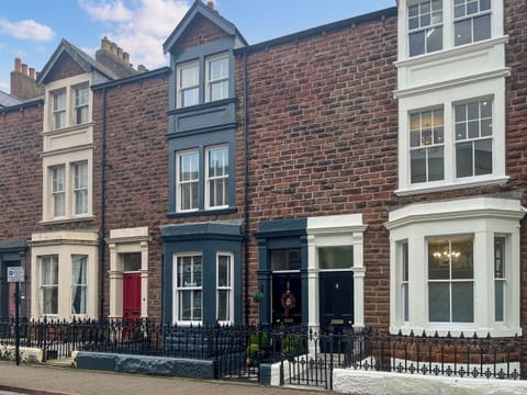 Exterior | Lakes and Shores Retreat, Maryport