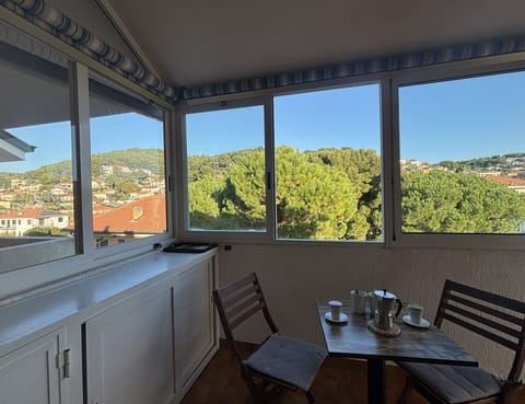 Autumn, Balcony / Terrace / Patio, Spring, Summer