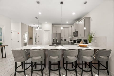 2965 Fable Street (10).jpg