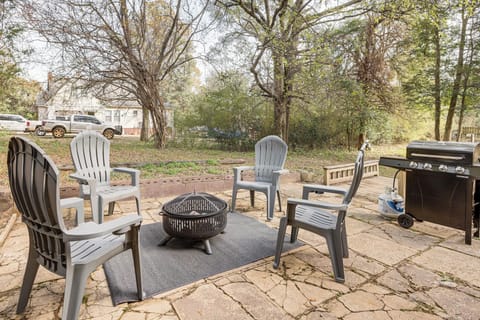 Patio | Fire Pit | Outdoor Seating