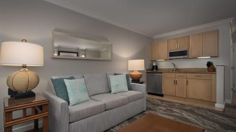 Marriott Maui Resort sofa bed