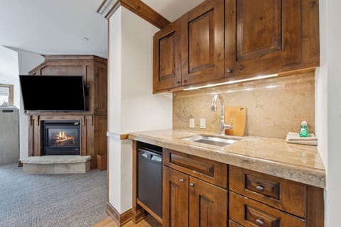 Aspen Mountain Residence - Kitchen
