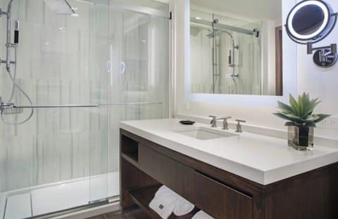 Westin St. John Sunset Bay Resort bathroom