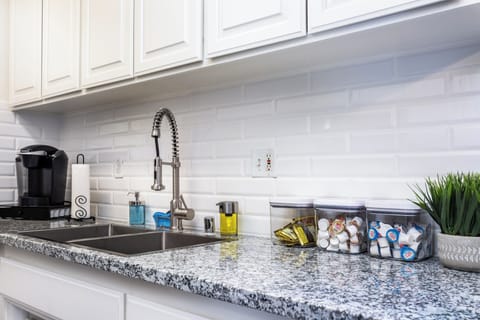Closet up of the newly remodeled kitchen!
