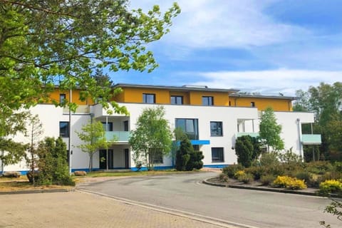 Hotel Exterior [summer]