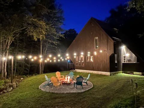 Gather ‘round the fire for s’mores, stories, and starlit skies.