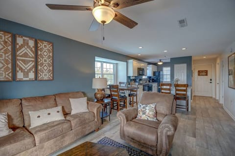 Lounge comfortably while enjoying stunning views, coffee, and good conversations