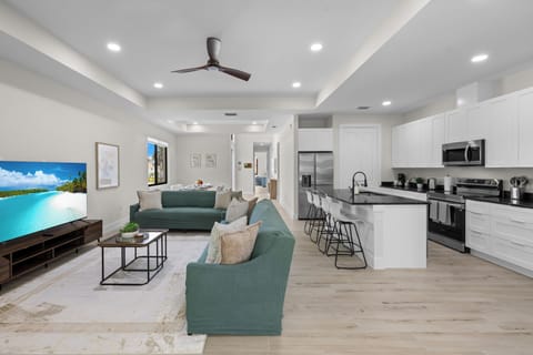 Lots of room for everyone.