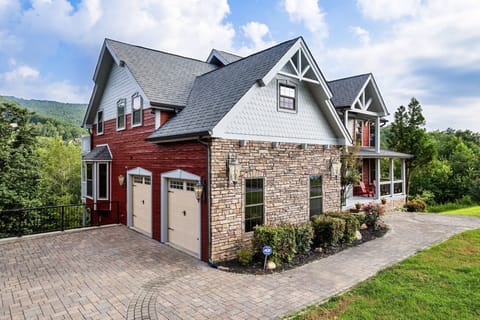 x-comingsoon!SmokySummitParadise_284496