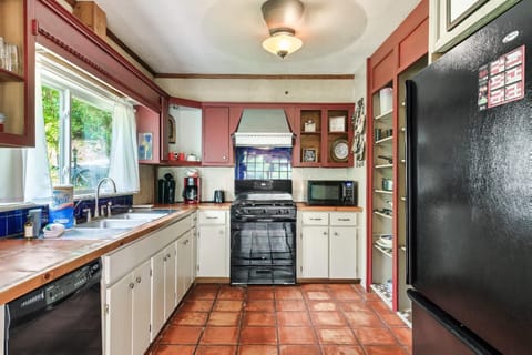 TheBigEasyCottage_220887