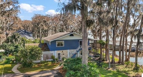 Front of House, Front Entrance 