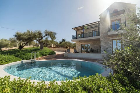 Building Exterior, Outdoor, Pool