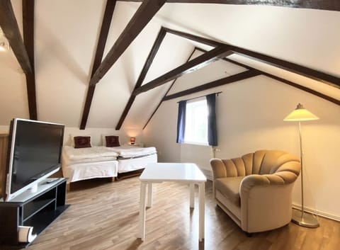 The loft with a cozy 180 cm bed. it can also be separated into two 90 cm beds.