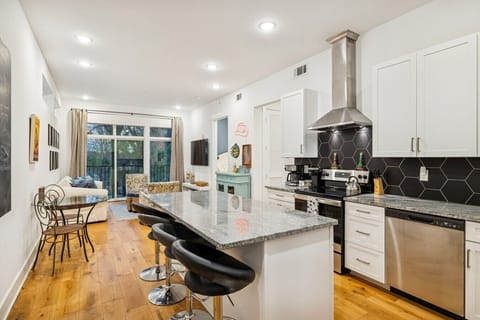 Welcome to the Nashville Scene Suite! Open floor plan living and dining areas