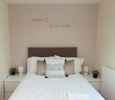 Second double bedroom