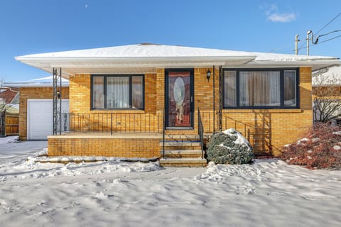 Buffalo Vacation Rental | 3BR | 1BA | 1,150 Sq Ft | 5 Steps to Enter