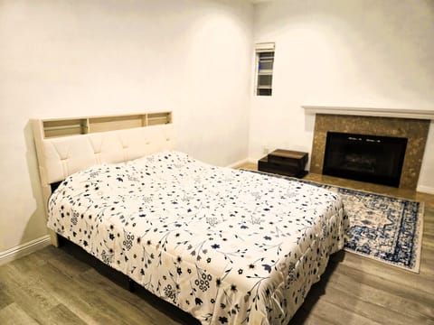 Queen Bed