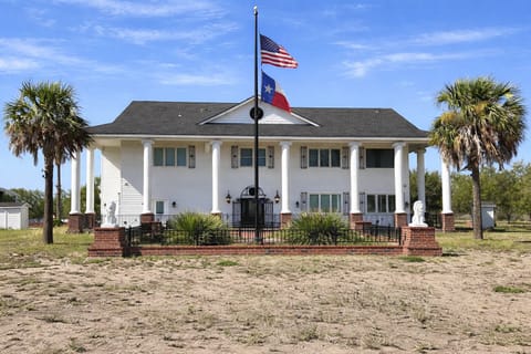 Exterior Photo Casablanca Ranch Hondo