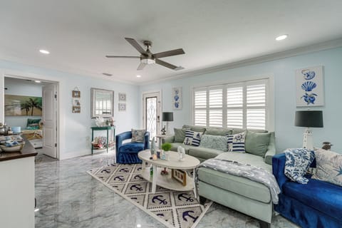 Madeira Beach Vacation Rental | 2BR | 2.5BA | 900 Sq Ft | 4 Steps to Enter