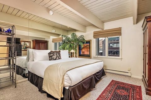 Hyatt Main Street Station Resort - Bedroom 
