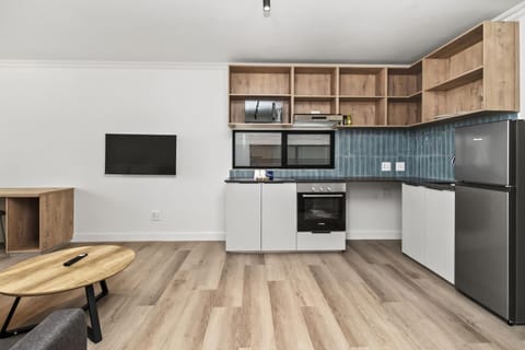 Metropole The York 3rd Floor Apartment (34714)