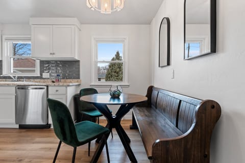 Gather around the stylish, comfortable table at the end of the day to reconnect!