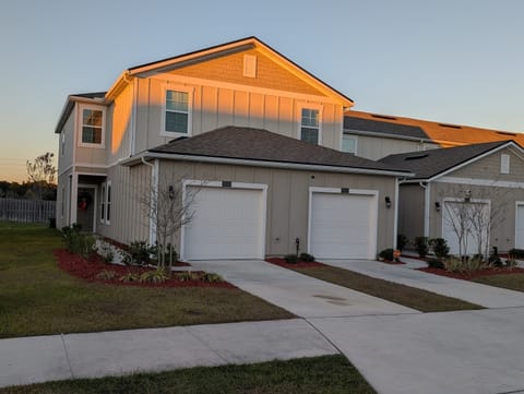 Outside of the townhome, we are the unit on the right side