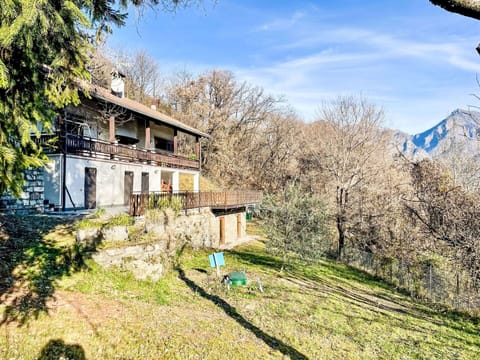 Swimming Pool, Hill, Leisure, Mountain Range, Outdoor Furniture, Hill Station, Resort, Valley, Eco Hotel, Ridge