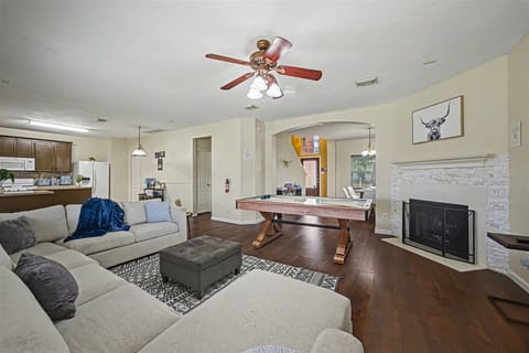 Ideal for sharing among large groups.