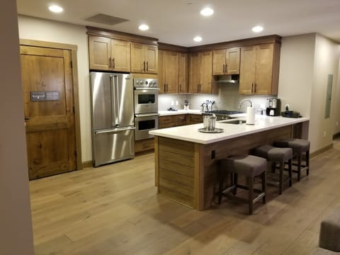 Gourmet Kitchen Building 3