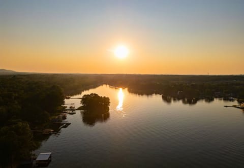 Wide lake views create a calm, peaceful backdrop for mornings, afternoons, and evenings alike.